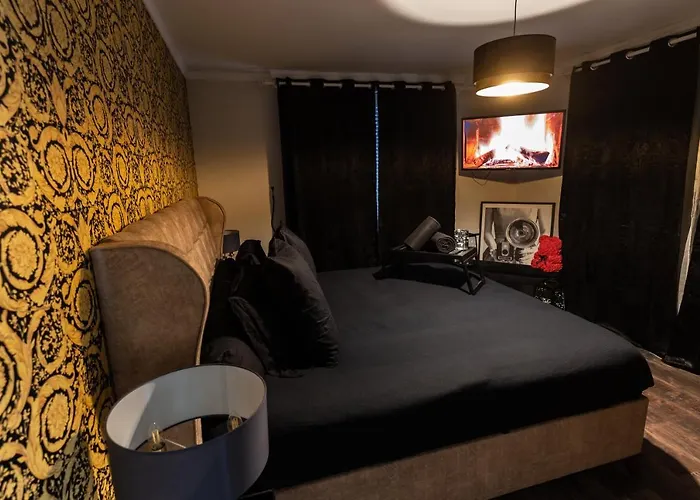 Apartment Dynasty Luxury 100m2 Jacuzzi Terrasse