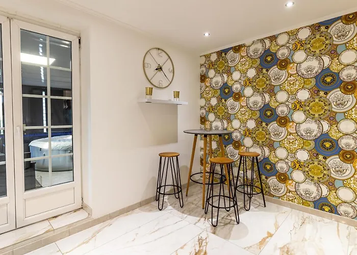 Dynasty Luxury 100m2 Jacuzzi Terrasse Apartment *